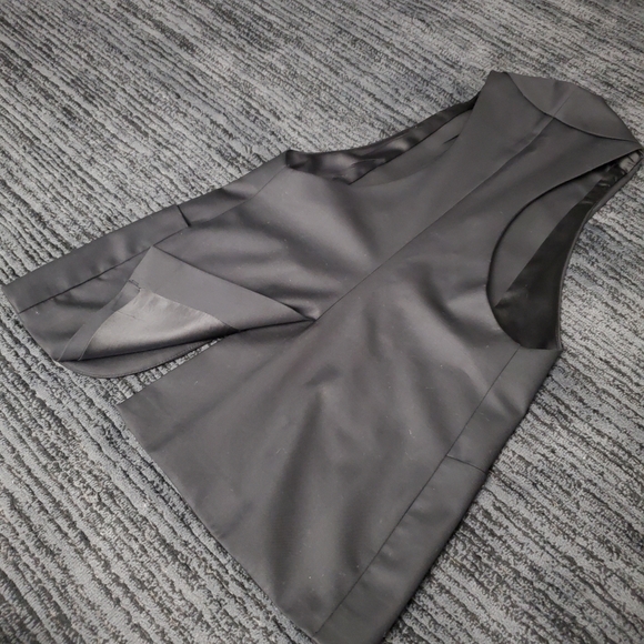 Smythe Women's Black Vest with Front Pockets - Picture 5 of 7